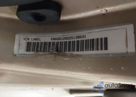 2002 Kia Optima Magentis from USA, damaged, VIN KNAGD128225158631